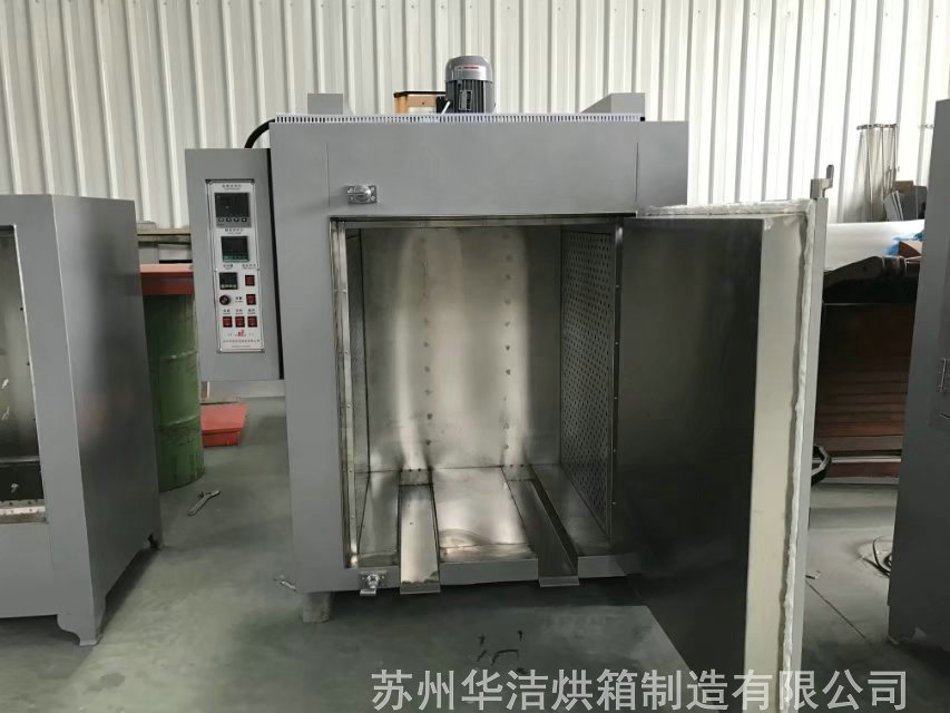 烘箱加熱時是否可以開啟箱門？